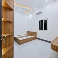 Nhà lầu mới 3 phòng ngủ - Gần trường Cao Đẳng Cần Thơ