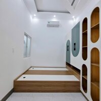 Nhà lầu mới 3 phòng ngủ - Gần trường Cao Đẳng Cần Thơ