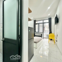 Căn Hộ Bancol Đón Sáng Tự Nhiên/ Thang Máy, Cho Nuôi Pet, Free Xe, Yên Tĩnh _ Gần Bờ Kè Hoàng Sa Q3