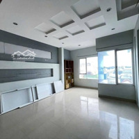 Cho Thuê Nhà 4 Tầng Mặt Tiền 2 Tháng 4 Tp Nha Trang Giá Chỉ 20 Triệu/ Tháng