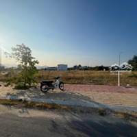 Bán Đất Full Thổ Cư Ngay Tại Trung Tâm Bắc Vân Phong, Đường Nhựa Rộng 16M, Giá Bán 1,8Tỷ, Cách Biển 1Km