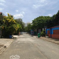 Bán Đất - Ngay Kdc 10 Mẩu - P, Bình Trưng Đông Q2-Hàng Xóm Lakevew City - 200M2(10X20) - Giá Bán 20.8Tỷ