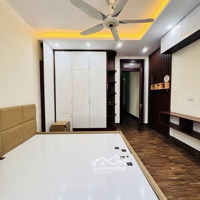Chỉ 9.5 Tỷ Nhà Đẹp Trần Quốc Vượng, Cầu Giấy. Ngõ Thông - Gần Mặt Phố.diện Tích40M² * 5 Tầng *Mặt Tiền3.7M
