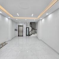 Bán nhà Thạch Bàn,Long Biên 5 tầng,50m,mt4.6m oto đỗ cổng nhỉnh 8 tỷ