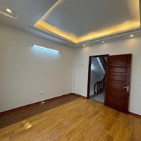 Cực Hiếm Nhà Mặt Phố Trâu Quỳ- Gia Lâm 48M2- Vỉa Hè Đá Bóng- Kinh Doanh Tốt- Hàng Xóm Vin- Ở Đỉnh
