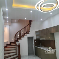 Cho Thuê Nhà Riêng, Phố Thọ Lão 30M2, 4 Tầng Btctcc, Ngõ Nông, Khu Dân Trí Cao. Giá 12 Trđ/T