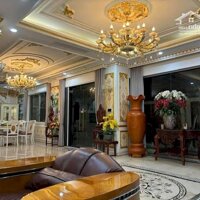 Bán Căn Biệt Thự Song Lập Đẳng Cấp 318m, 3 tầng, mt 11m, giá 98.6 tỷ.