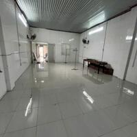 Bán nhà mặt tiền QL1A gần Bệnh Viện Thánh Tâm, Biên Hòa, 150m2, giá rẻ chỉ 9 tỷ 200.