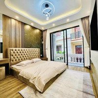 Siêu Phẩm Vừa Cập Bến Bùi Xương Trạch - Thanh Xuân. Chỉ 200 Triệu/M, Nhà Đẹp, Lô Góc, Nội Thất Đầy Đủ