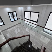 Rẻ Nhất Long Biên, Chỉ 5 Tỷ Có Ngay Nhà Mới Cổ Linh Thạch Bàn ,Diện Tích32M 6T, 50M Ra Đường Ô Tô Tránh