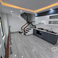 Rẻ Nhất Long Biên, Chỉ 5 Tỷ Có Ngay Nhà Mới Cổ Linh Thạch Bàn ,Diện Tích32M 6T, 50M Ra Đường Ô Tô Tránh