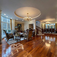 Bán Biệt Thự Văn Phú, Gần Phú Lương 220M2, Mặt Tiền 12M, Giá Bán 33 Tỷ Liên Hệ: 0989717266