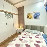 Bán gấp căn hộ chung cư Khu đô thị Định Công, Hoàng Mai, nhà đẹp, view hồ Định Công