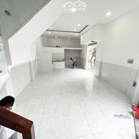 Nhà 2 Mặt Tiền Cạnh Lã Xuân Oai | 4.8 Tỷ | 56M2, Ngang 5M, 1 Trệt 1 Lầu - 2 Phòng Ngủ 2 Vệ Sinh| Shr Hoàn Công
