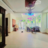 Cho Thuê Biệt Thự Lựng Tựa Núi, Có Hồ Bơi, View Đẹp Vũng Tàu