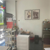 Cho Thuê Shophouse Tại Cc D''lusso, Trực Diện Sông, Số 9 Nguyễn Thị Định,An Phú, Q2,Hcm, Giá 12 Triệu/Th