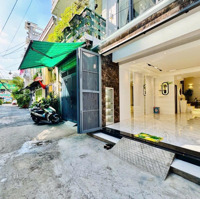 Siêu Phẩm Lên Sóng.nhà Chính Chủ Đường Hoàng Dư Khương P12 Q10. Giá Bán 4Tỷ3/56M2.Sổ Riêng