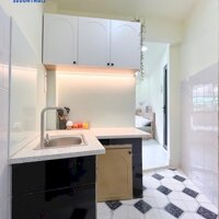 Cho thuê căn hộ full nội thất tách bếp gần SVD Phú Thọ, UEH, Huflit, Vạn Hạnh Mall, BigC