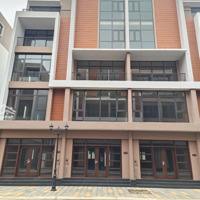 Ánh Dương 80M , 1 Trong Những Căn Cuối Cùng , Giá Bán 10,8 Tỷ , Hướng Đông Nam , Mặt Tiền 5M