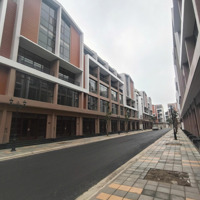 Ánh Dương 80M , 1 Trong Những Căn Cuối Cùng , Giá Bán 10,8 Tỷ , Hướng Đông Nam , Mặt Tiền 5M