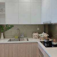 Cho Thuê Căn Hộ 2 Phòng Ngủ 70M2 Tại Green Stars, Phạm Văn Đồng, 9 Triệu/Th. Liên Hệ: 0978616301