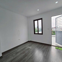 Cho Thuê Nhà Ngõ 35 Lạc Long Quân, Cầu Giấy, 33M2*6 Tầng Thang Máy, 22 Triệu Có Thương Lượng