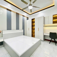 Trung Tâm Quận 10 - Gần 40M2 - Kế Mặt Tiền - Thiết Kế Hiện Đại, Nội Thất Cao Cấp - Hơn 8 Tỷ.