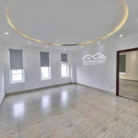 Cho Thuê Nguyên Căn Nằm Ở Khu Cao Cấp Sang Chảnh Hà Đô Centrosa