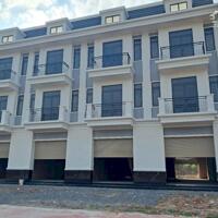 Cần bán lô đất 100m, mặt tiền đường Nguyễn Ái Quốc rộng 100m, giá chỉ từ 1,39 tỷ. Đường nhựa vỉa hè đã hiện hữu