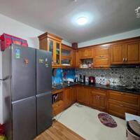 Hiếm! Bán căn hộ 335 Cầu Giấy 90m2 3pn 2vs 6,65 tỷ Full NT, tầng trung