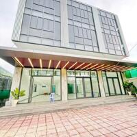 Cho thuê nhà Nguyễn Thị Thập 15x20m, trệt 3 lầu, thang máy, Phường Bình Thuận, Q7