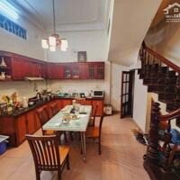 BÁN NHÀ PHỐ CHÙA LÁNG – ĐỐNG ĐA, MẶT NGÕ Ô TÔ ĐỖ CỬA, RẤT GẦN PHỐ, KINH DOANH.
