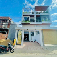 Bán Nhà Sổ Riêng Đã Hoàn Công. Nhà Mặt Phố Nằm Trong Khu Dân Cư Vị Trí Trung Tâm Phường Bình Chuẩn