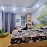 Bán nhà ngõ 1150 Đường Láng, Đống Đa, 45m2, mặt tiền 6m, LÔ GÓC- Ô TÔ vào nhà, 14.9 tỷ