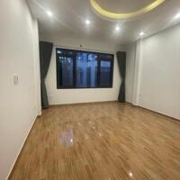 NHÀ ĐẸP PHÂN LÔ KINH DOANH NGÕ Ô TÔ CHÁNH ngọc Lâm 48m2,X 5 tầng, mặt tiền 4.5m, 14 tỷ Long Biên.
