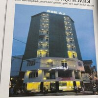 Bán khách sạn 2 mặt tiền đường Phạm Văn Đồng đối diện bãi tắm Hòn Chồng Nha Trang