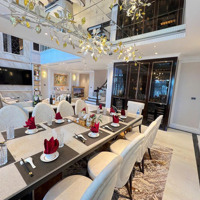 Chính Chủ Gửi Bán Siêu Phẩm Penthouse 315.26M2 Chung Cư Az Lâm Viên , Cam Kết Nội Thất Như Ảnh
