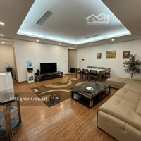 Gia Đình Cần Bán Căn 129M2, 3N - 2 Vệ Sinh Tòa Timetower, Tầng Trung Mát Mẻ, Full Đồ Đẹp, Sổ Đỏ Sẵn