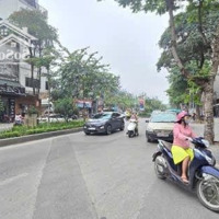 Cho Thuê Nhà 3 Tầng Mặt Phố Lạc Long Quân, Tây Hồ, Hà Nội Vị Trí Cực Đẹp! Diện Tích: 500M²