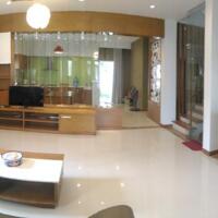 Cho thuê gấp biệt thự Villa Park, 204m2 1 trệt 2 lầu 4PN Full nội thất, giá chỉ 25tr/Th bao phí QL