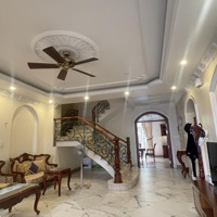 Giảm Giá Gần 12 Tỷ Cho 1 Biệt Thự Vị Trí Trung Tâm Quận 1. Tổng Diện Tích Sử Dụng 370M2.