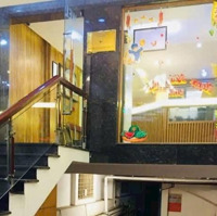 Khách Sạn 8 Tầng 55 Phòng Thu 350 Triệuiẹu/ Tháng.