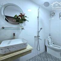 Bán nhà Hà Cầu 42m², 5 tầng, thang máy Châu Âu, giá SIÊU HỜI