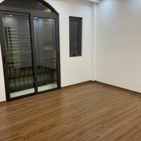 Bán nhà Hà Cầu 42m², 5 tầng, thang máy Châu Âu, giá SIÊU HỜI