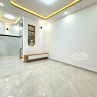 Nhà Đẹp Ngang 7.7M Sát Mặt Tiền Trần Quang Khải Q1 Cực Hiếm