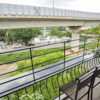 Bán Gấp, Hạ Chào 1 Tỷ! Mặt Phố Hoàng Cầu, Kinh Doanh Sầm Uất, Vỉa Hè Rộng, View Hồ, Giá Chỉ 27,5 Tỷ