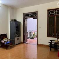 Cho thuê nhà ngõ ô tô Vũ Hữu, 3 tầng x 70m2, 4 ngủ, 15 Triệu, ở nhóm 8 người, VP c.ty