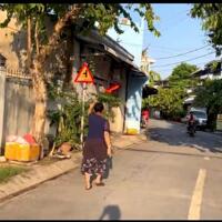 Chính chủ cần bán nhà trung tâm Hóc Môn - đường xe hơi đậu cửa - DT 900m2 - giá đầu tư