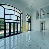 Biệt Thự Văn Phòng Sàn Trống Giá Bán 90 Triệu - Thang Máy