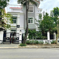 Căn Góc Biệt Thự Đơn Lập, Khu Cảnh Đồi Nam Thiên, Mặt Tiền Phạm Thái Bường, Phú Mỹ Hưng, Quận 7
